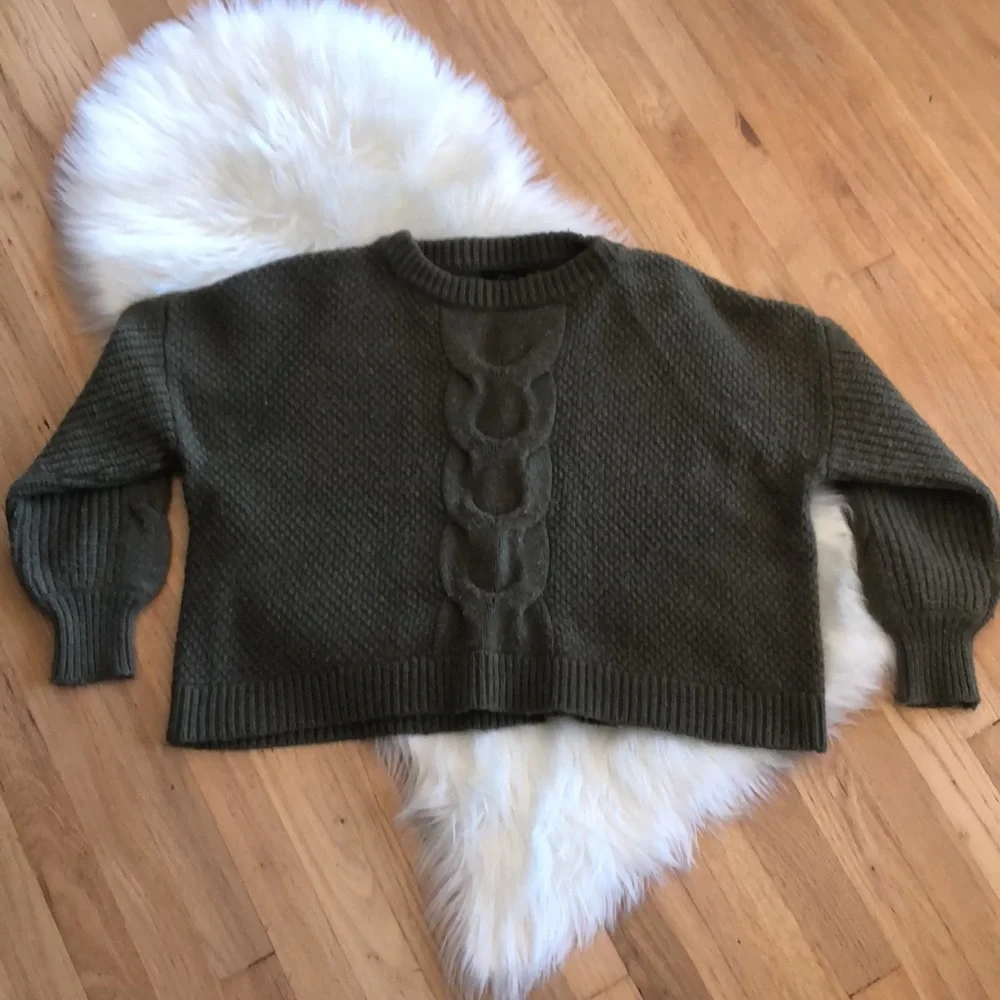 Vintage J Crew cable knit wool blend sweater